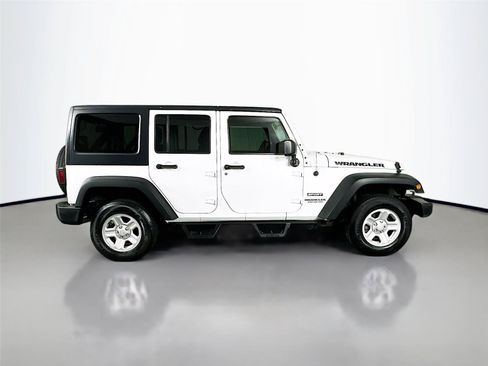 Used 2017 Jeep Wrangler Unlimited Sport w/ Max Tow Package AWD/4WD image 14