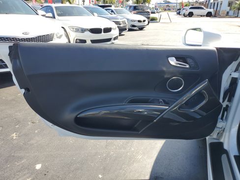 Used 2015 Audi R8 V10 w/ Full Leather Package image 20