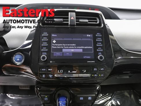 Used 2022 Toyota Prius LE FWD image 11