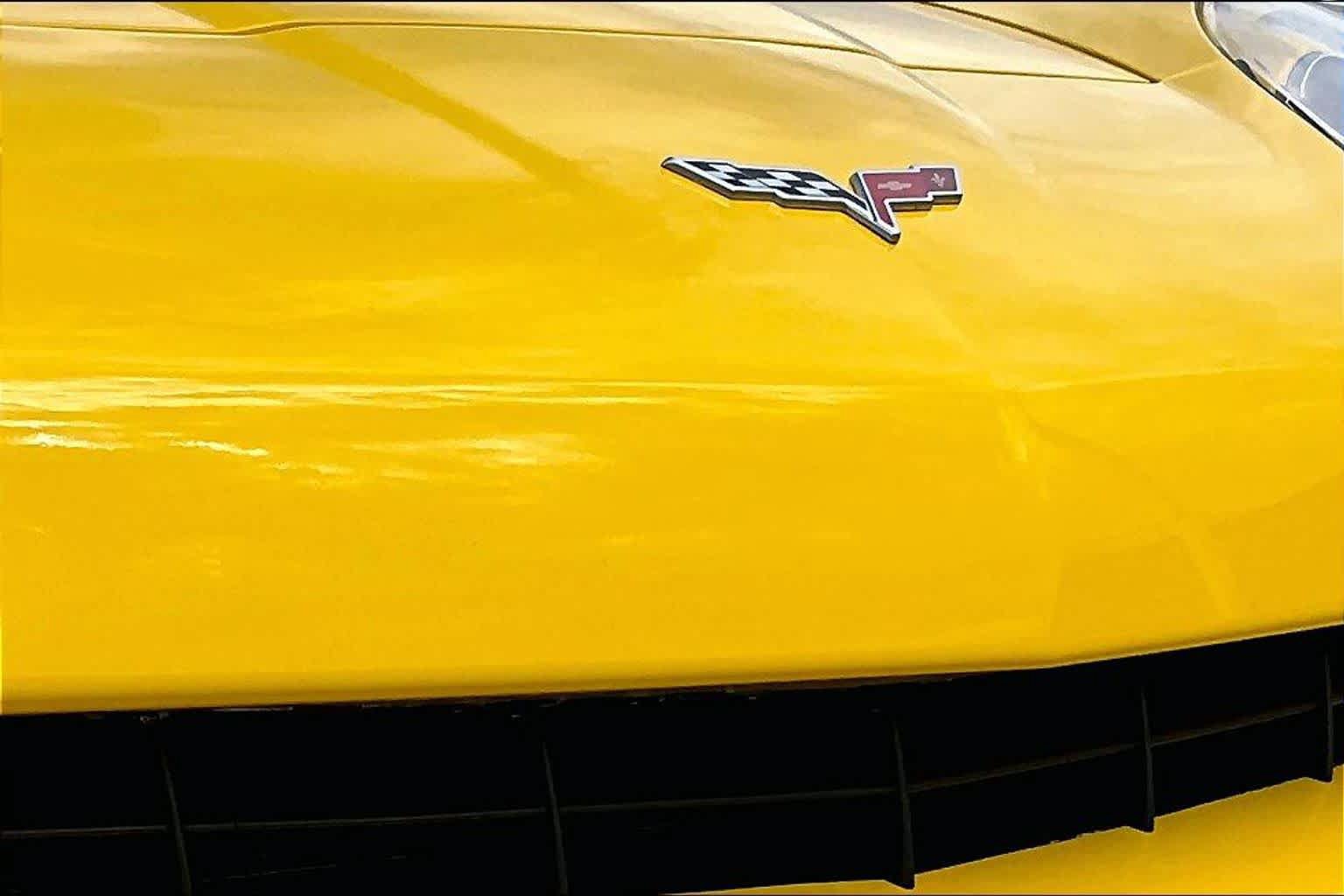 Used 2007 Chevrolet Corvette Coupe w/ Preferred Equipment Group RWD image 24