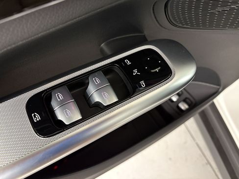 Certified 2025 Mercedes-Benz GLC 350e 4MATIC image 27