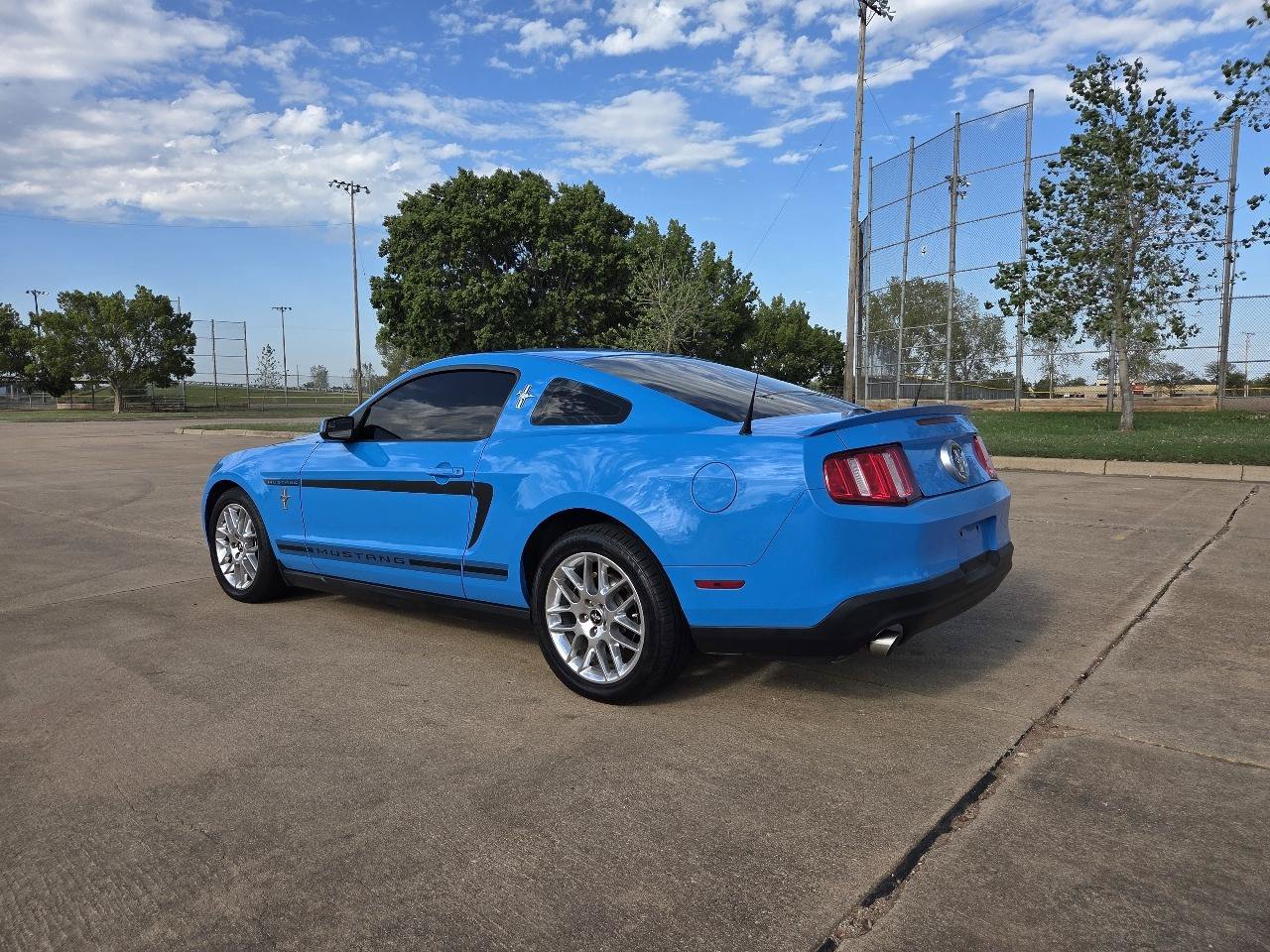 Used 2012 Ford Mustang Premium RWD image 6