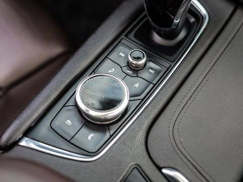 Used 2023 Cadillac XT6 Premium Luxury AWD/4WD image 41