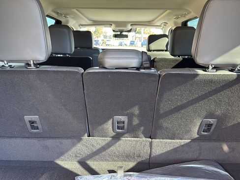New 2025 Ford Expedition Max Active image 10