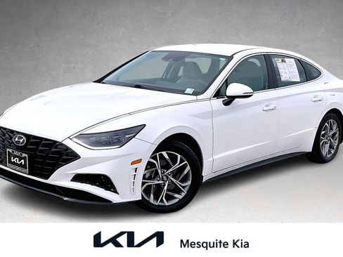 Used 2023 Hyundai Sonata SEL image 1