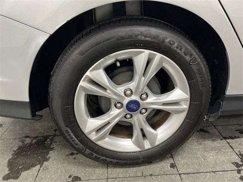 Used 2014 Ford Focus SE image 30