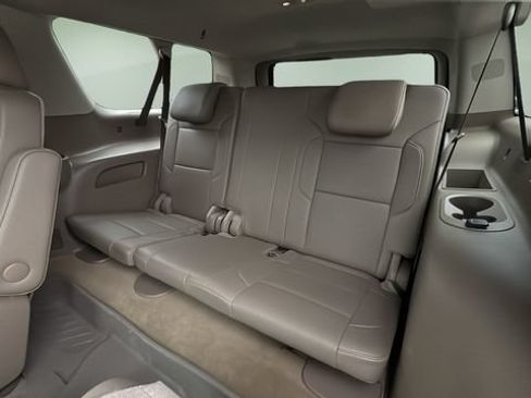 Used 2017 GMC Yukon XL SLT w/ Premium Edition RWD image 34