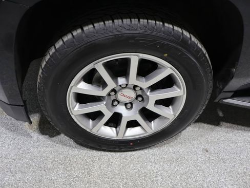 Used 2019 GMC Yukon XL Denali AWD/4WD image 9
