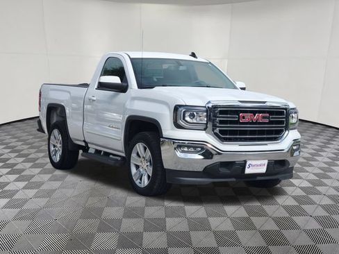 Used 2017 GMC Sierra 1500 SLE w/ SLE Preferred Package RWD image 3