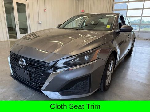 Used 2023 Nissan Altima 2.5 S image 10