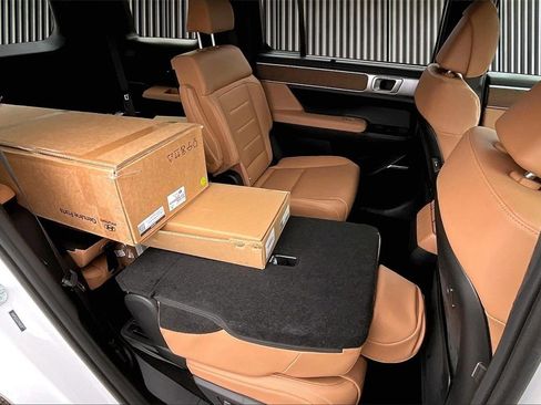 New 2026 Hyundai Santa Fe Calligraphy image 9