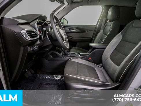 Used 2021 Chevrolet TrailBlazer LT w/ Convenience Package image 17