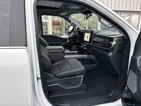 Used 2023 Ford F250 Lariat w/ Lariat Ultimate Package image 6