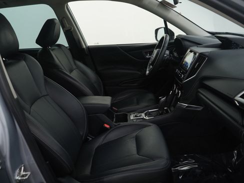 Used 2023 Subaru Forester Touring image 11