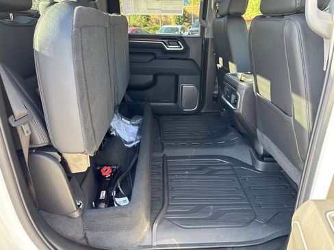 New 2026 GMC Sierra 2500 Denali w/ Denali Reserve Package image 17