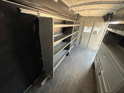 Used 2020 Ford Transit 250 148 High Roof Extended w/ Load Area Protection Package RWD image 18