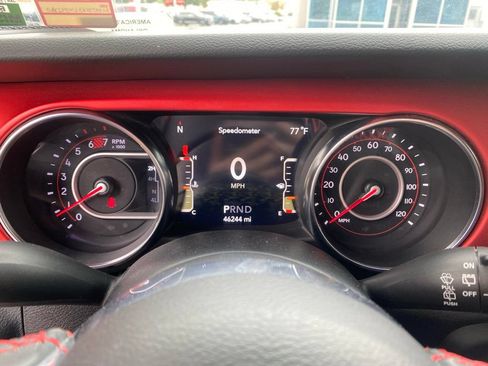 Used 2020 Jeep Wrangler Unlimited Rubicon AWD/4WD image 18