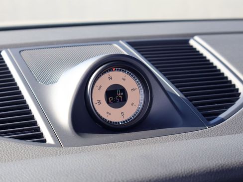 New 2026 Porsche Macan S image 21