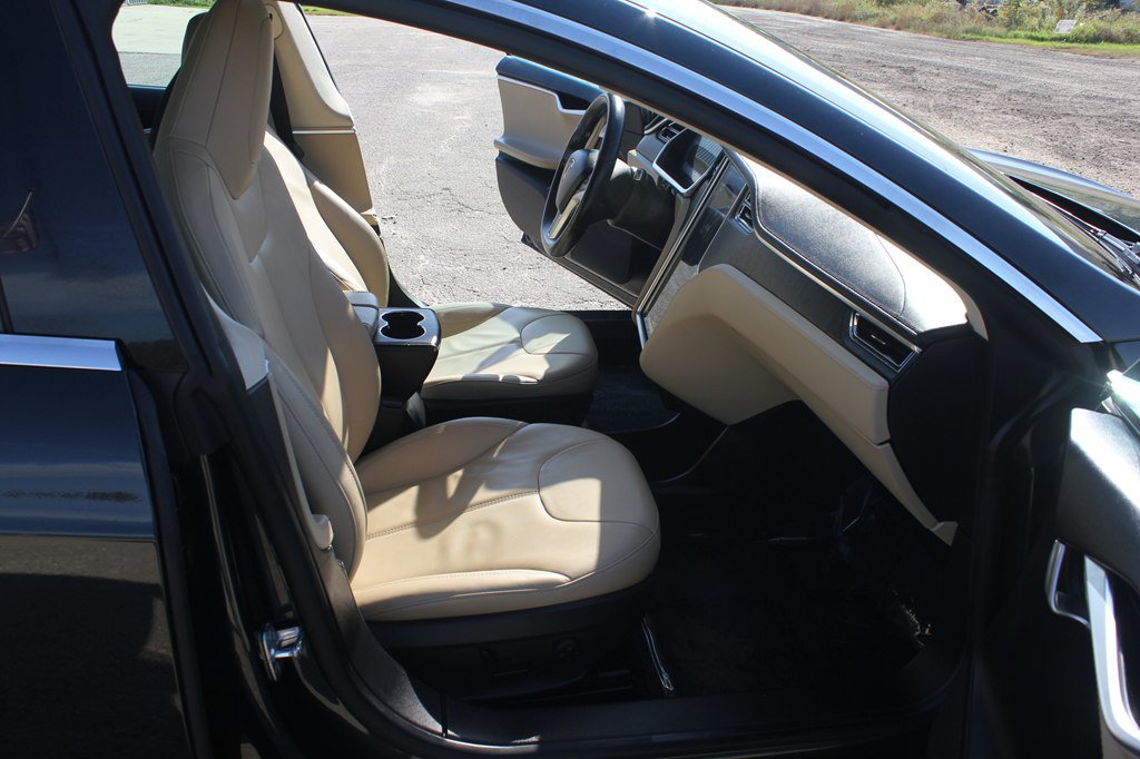 Used 2013 Tesla Model S RWD image 31