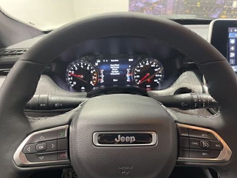 New 2026 Jeep Compass Latitude image 11