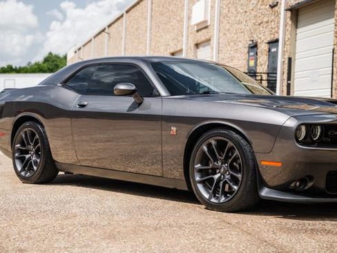 Used 2020 Dodge Challenger R/T Scat Pack w/ Plus Package RWD image 65