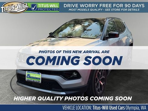Used 2025 Jeep Compass Limited AWD/4WD image 2