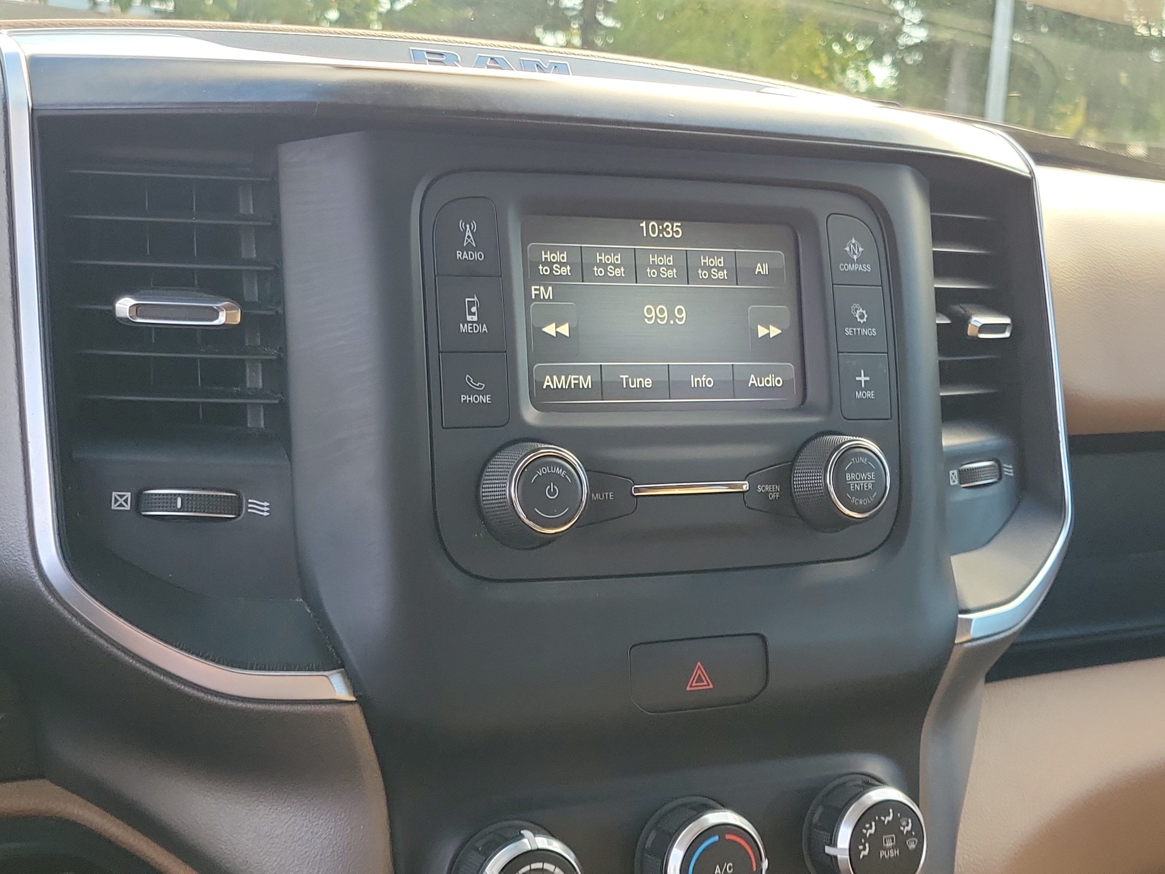 Used 2019 RAM 1500 Big Horn AWD/4WD image 26
