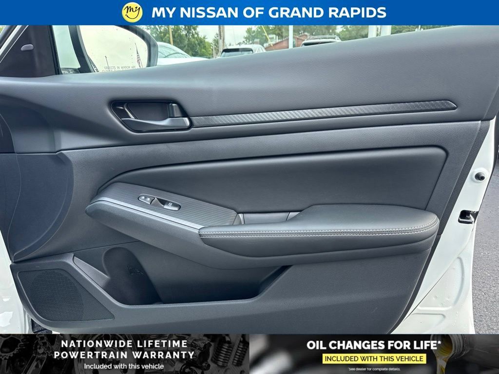 New 2026 Nissan Altima 2.5 SV w/ SV Premium Package FWD image 23