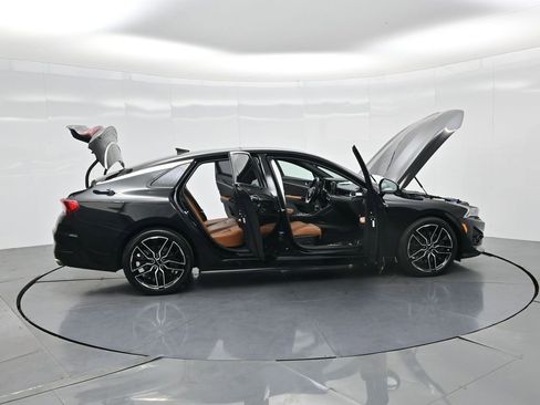 Used 2024 Kia K5 GT w/ GT1 Package image 3