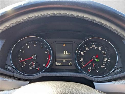 Used 2019 Volkswagen Passat 2.0T Wolfsburg w/ Wheels & Sunroof Package image 11