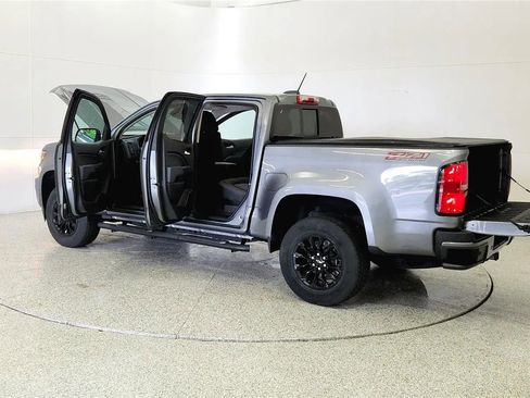 Used 2022 Chevrolet Colorado Z71 w/ Trail Boss Package AWD/4WD image 11