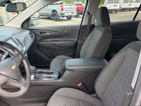 Used 2022 Chevrolet Equinox LT w/ Driver Convenience Package FWD image 26