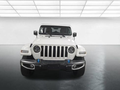 Used 2023 Jeep Wrangler Unlimited Sahara w/ Cold Weather Group AWD/4WD image 10