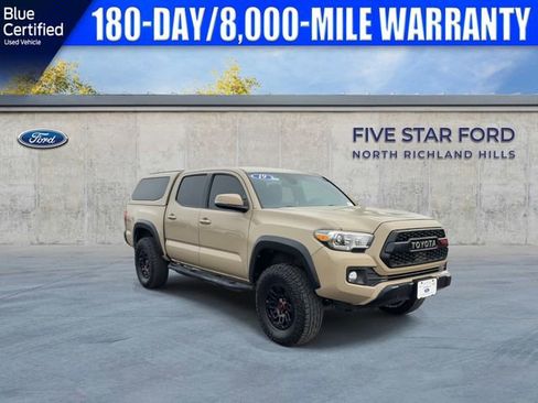 Used 2019 Toyota Tacoma TRD Off-Road image 2