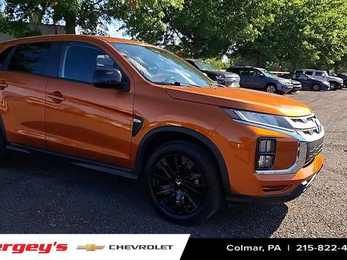 Used 2021 Mitsubishi Outlander Sport LE image 2