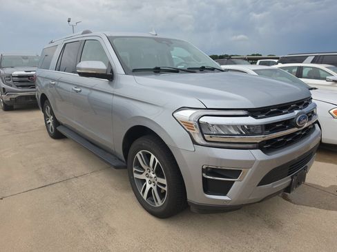 Used 2024 Ford Expedition Max Limited AWD/4WD image 4