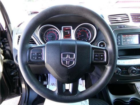 Used 2018 Dodge Journey SE w/ Blacktop Package image 8