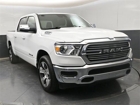 Used 2024 RAM 1500 Laramie image 2