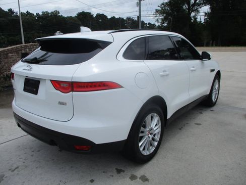 Used 2018 Jaguar F-PACE Prestige AWD/4WD image 10