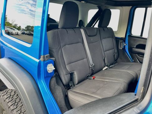 Used 2021 Jeep Wrangler Unlimited Sport AWD/4WD image 25