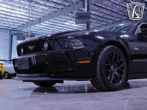 Used 2014 Ford Mustang GT w/ Equipment Group 301A image 40
