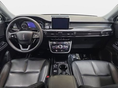 Certified 2022 Lincoln Corsair FWD image 9