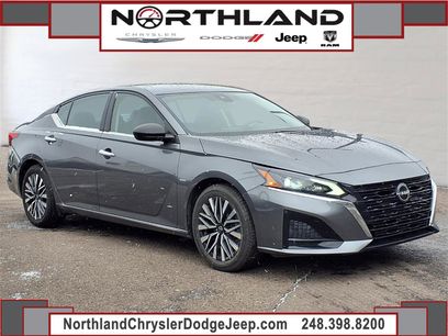 Used 2024 Nissan Altima 2.5 SV