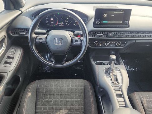 Certified 2025 Honda HR-V Sport image 11