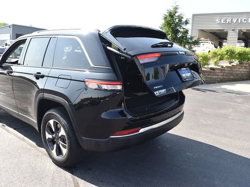 Used 2023 Jeep Grand Cherokee 4WD 4xe image 30