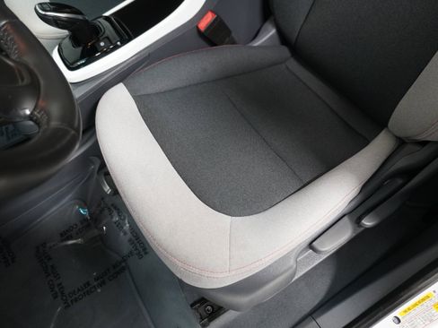 Used 2021 Chevrolet Bolt LT image 12