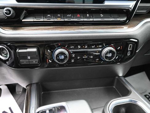 Used 2024 Chevrolet Silverado 1500 RST AWD/4WD image 9