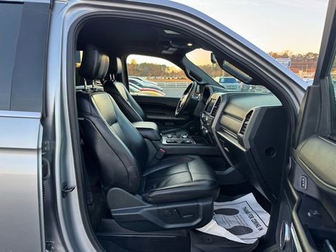 Used 2020 Ford Expedition Max XLT w/ Equipment Group 202A image 9