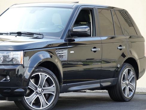 Used 2011 Land Rover Range Rover Sport Supercharged AWD/4WD image 6