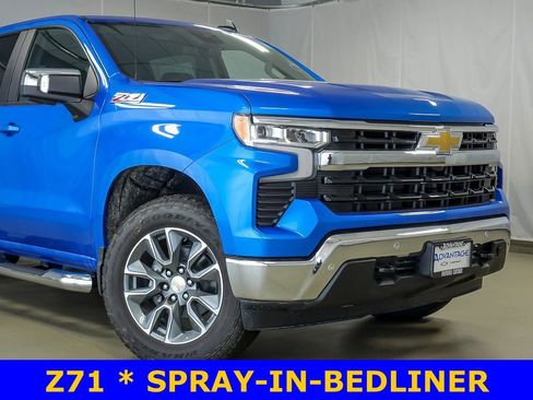 Certified 2026 Chevrolet Silverado 1500 LT AWD/4WD image 2